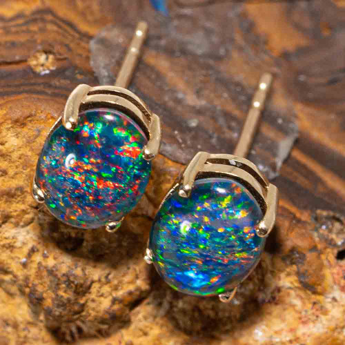 * 1  PRECIOUS BLAST 14KT YELLOW GOLD AUSTRALIAN OPAL STUD EARRINGS