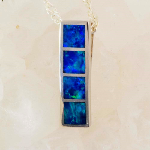 * A DEEP SEA 14KT WHITE GOLD AUSTRALIAN OPAL NECKLACE