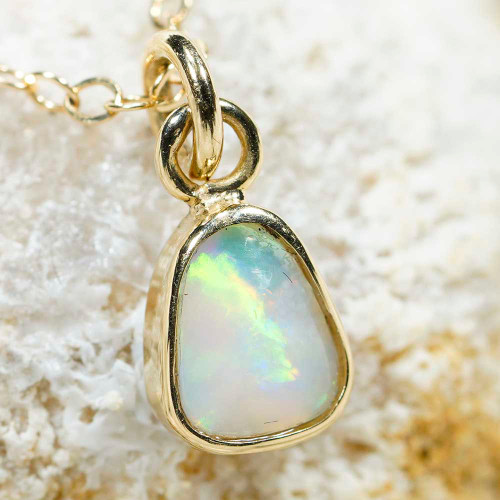 *GREEK VILLA 14KT GOLD AUSTRALIAN OPAL NECKLACE