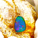 *  1 POCKET RAINBOW 14KT YELLOW GOLD & DIAMOND AUSTRALIAN OPAL NECKLACE