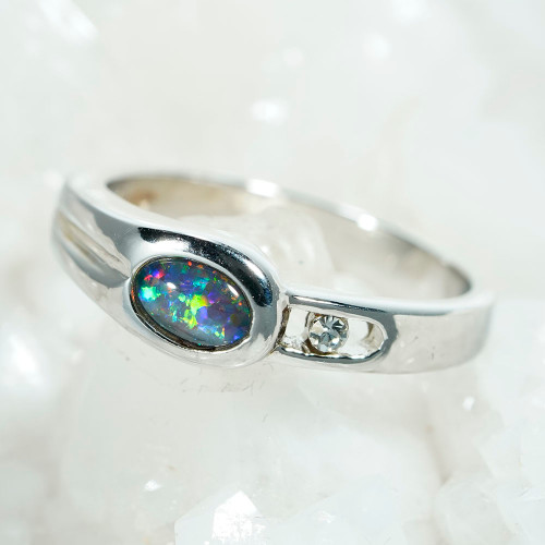 *INHERITANCE STERLING SILVER AUSTRALIAN OPAL RING