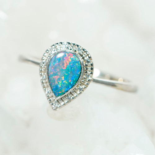 * A GARDEN PARTY STERLING SILVER AUSTRALIAN OPAL RING