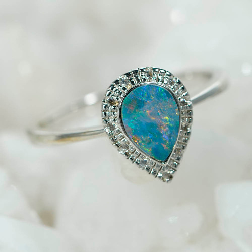 *GLIDED STERLING SILVER AUSTRALIAN OPAL RING