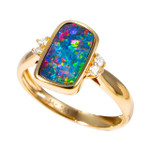   *    A  CELESTIAL SPARKLE 14KT YELLOW GOLD & DIAMOND AUSTRALIAN OPAL RING