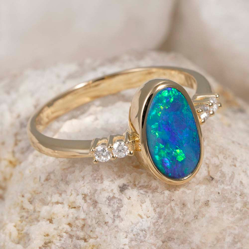   *    IRIDESCENT WATER 14KT YELLOW GOLD & DIAMOND AUSTRALIAN OPAL RING