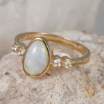   *    A   RAINDEW 14KT YELLOW GOLD & DIAMOND AUSTRALIAN WHITE OPAL RING